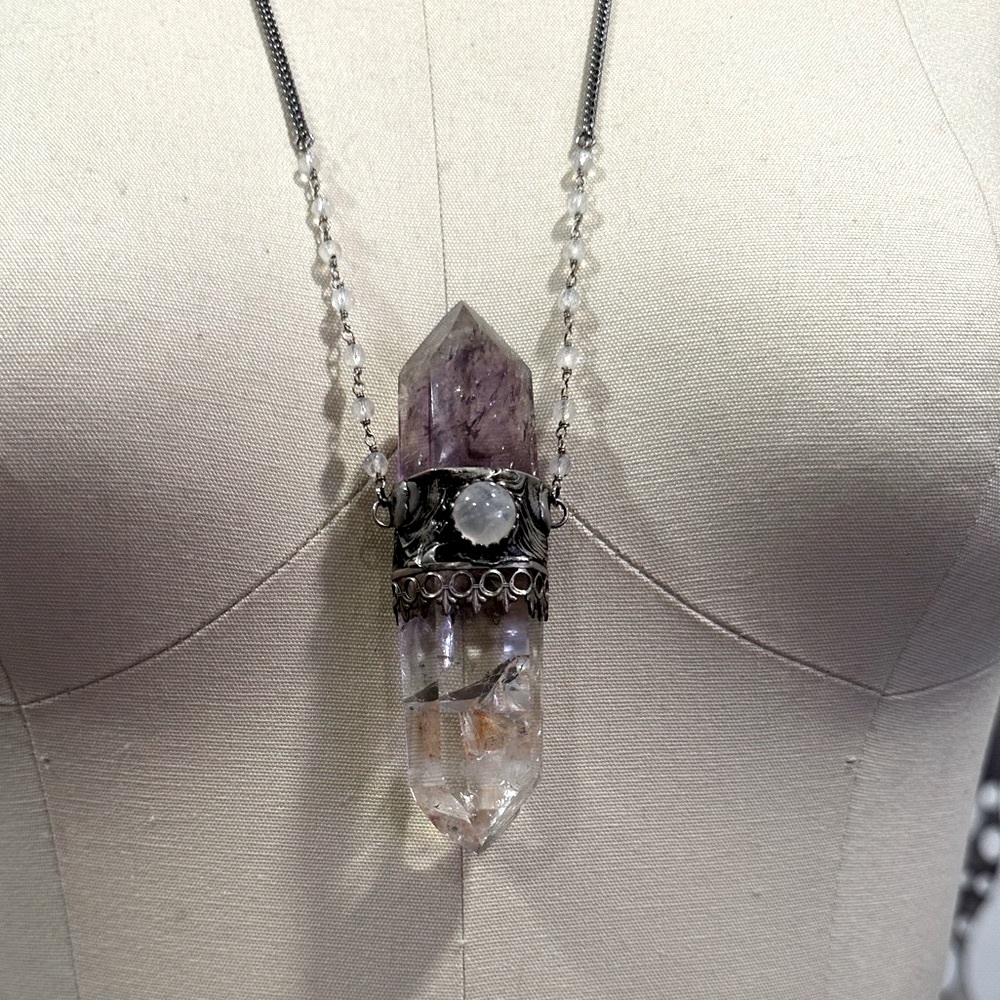 Handmade Amethyst and Quartz crystal necklace by Aurora Shadow